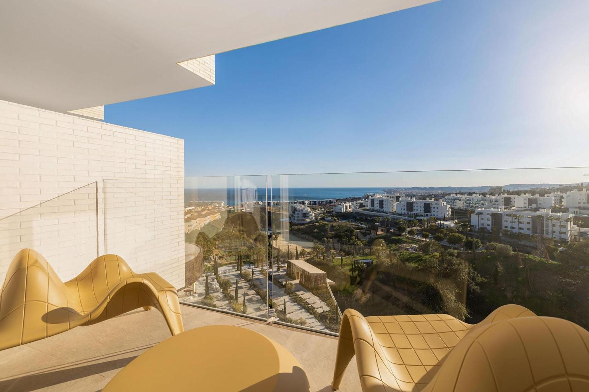 Twin Leiro Suite Sea View